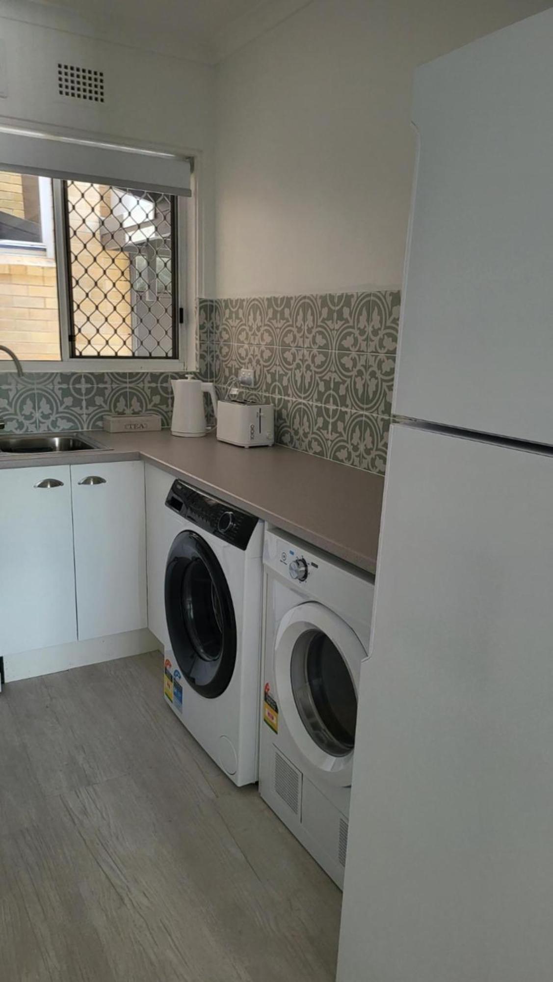 Husky 19 Beautifully Appointed Apartments - Great Location - In The Heart Of Husky Гаскіссон Екстер'єр фото