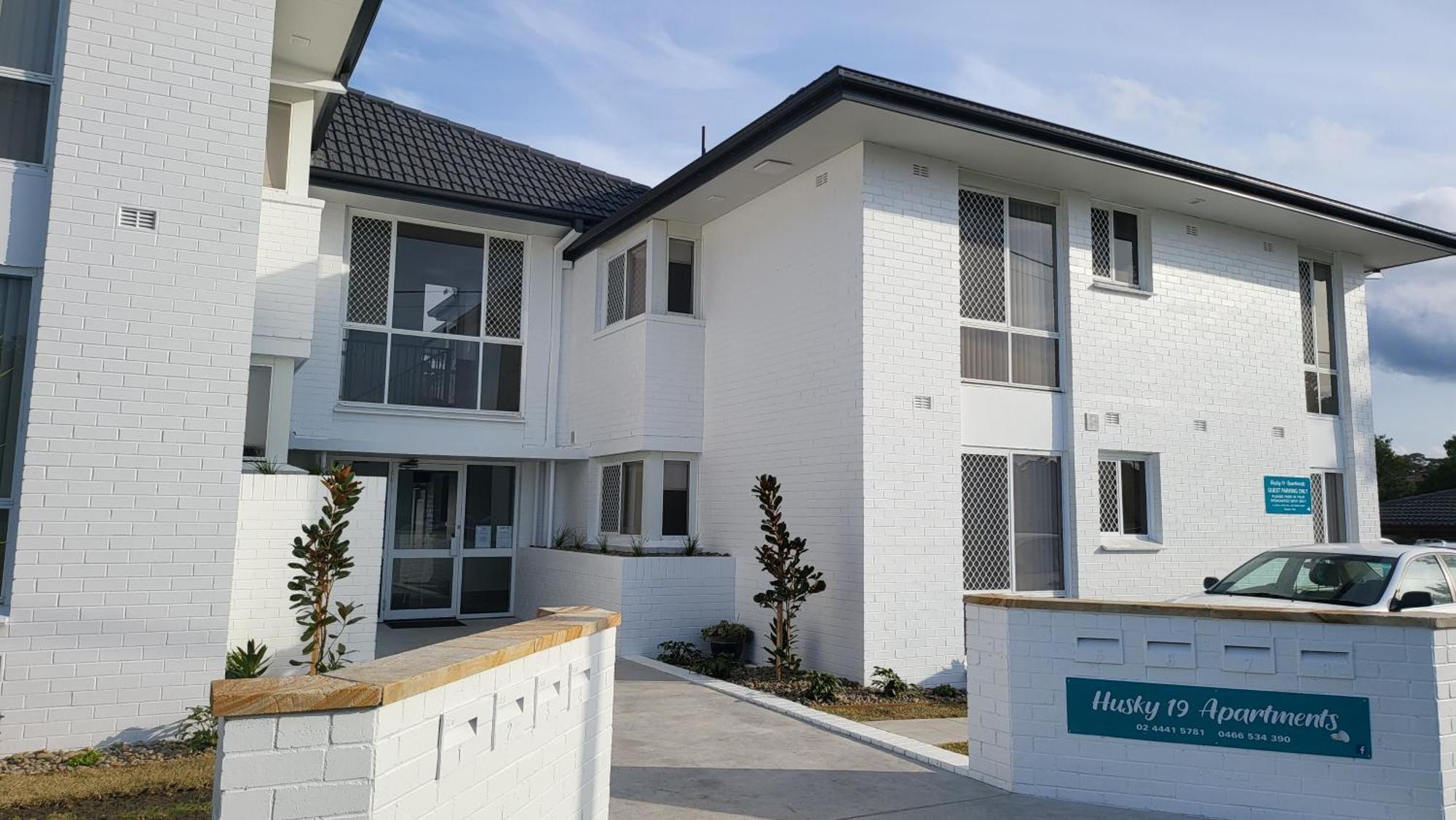 Husky 19 Beautifully Appointed Apartments - Great Location - In The Heart Of Husky Гаскіссон Екстер'єр фото